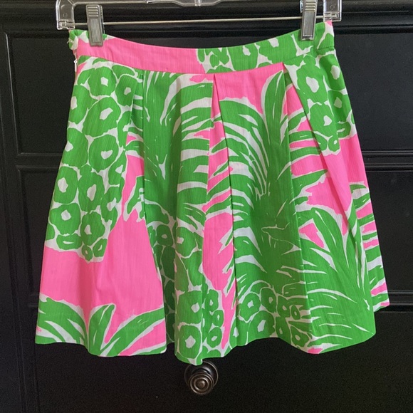 Lilly Pulitzer Parfait Crop Top and Skirt Set in Pink Pout Flamenco (Pineapple) - Picture 5 of 6